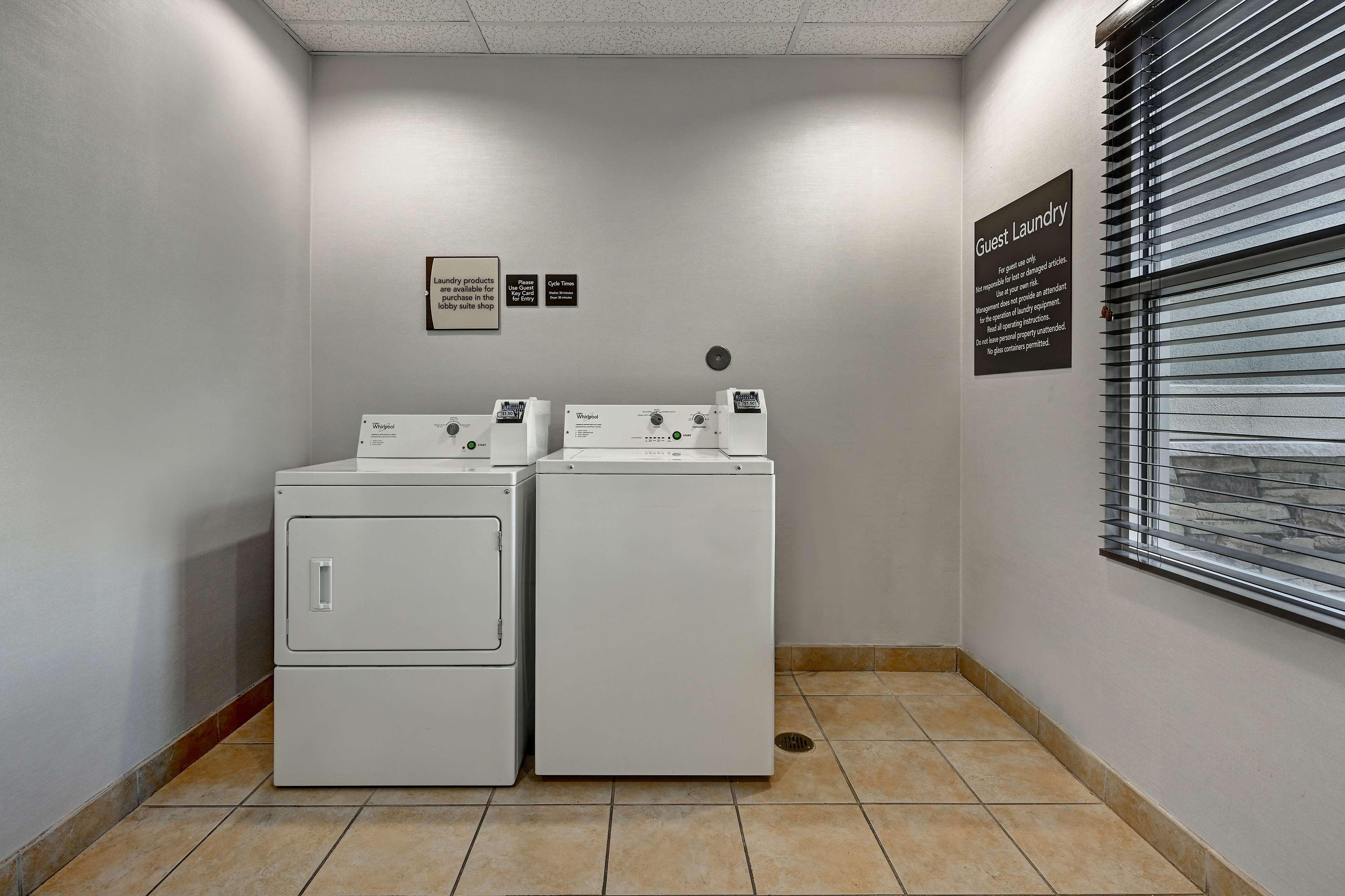 Homewood Suites By Hilton Albuquerque Airport Екстериор снимка