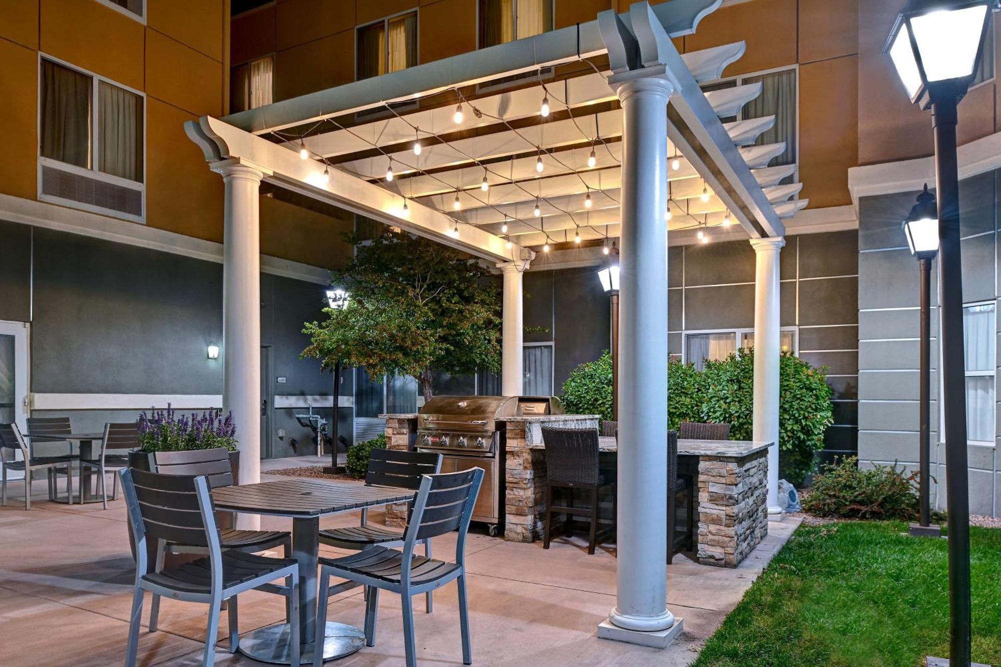 Homewood Suites By Hilton Albuquerque Airport Екстериор снимка